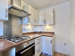 Kitchen- click for photo gallery